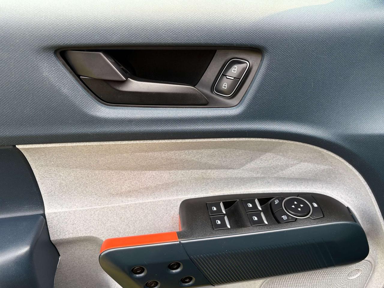 2023 Ford Maverick XLT, HYBRID, REMOTE START, HEATED SEATS & WHEEL! Photo