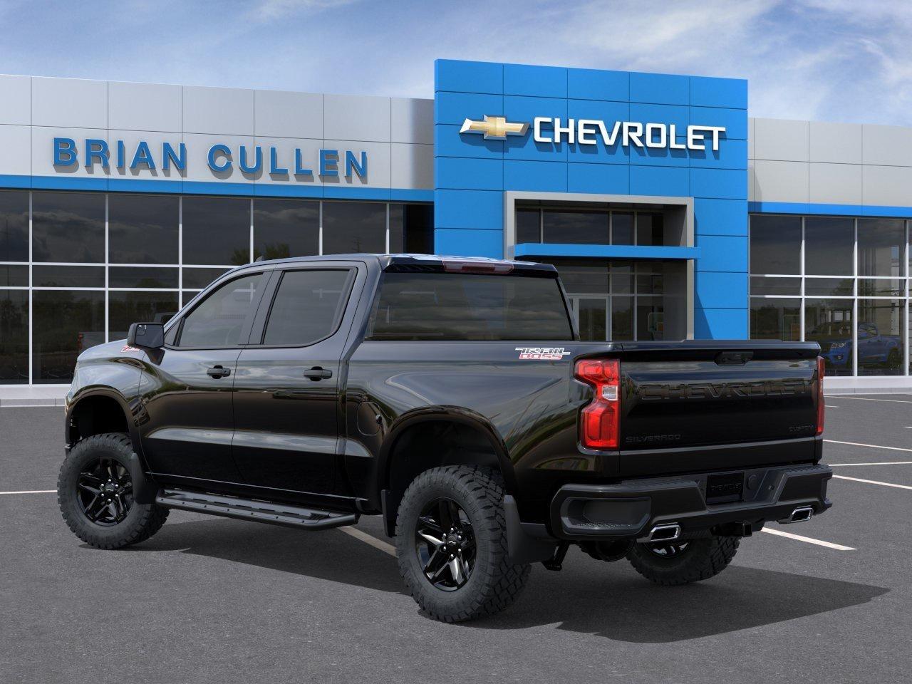 2026 Chevrolet Silverado 1500 Custom Trail Boss Crew Cab Short Box 4-Wheel Drive Custom Trail Boss Photo