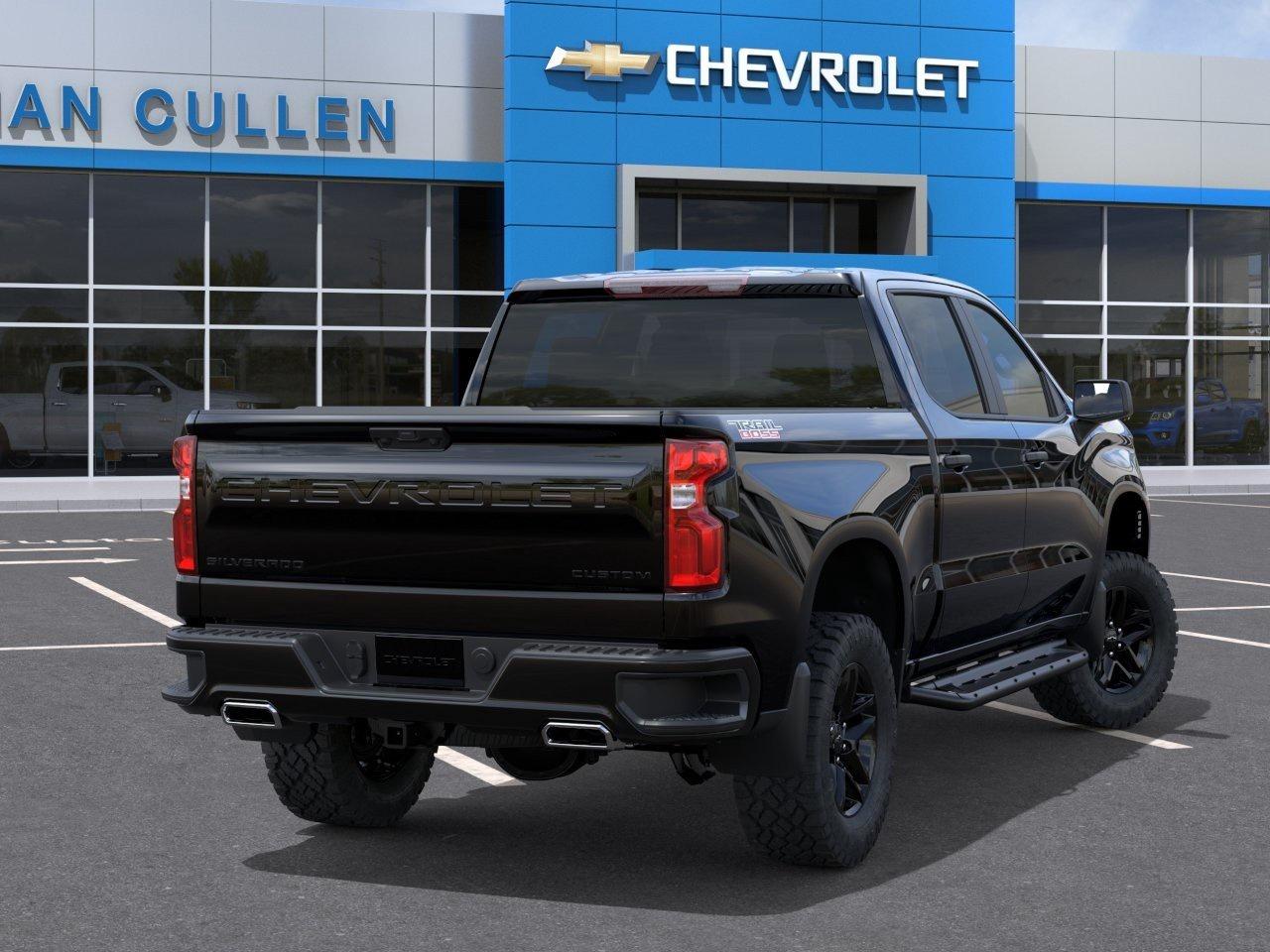 2026 Chevrolet Silverado 1500 Custom Trail Boss Crew Cab Short Box 4-Wheel Drive Custom Trail Boss Photo