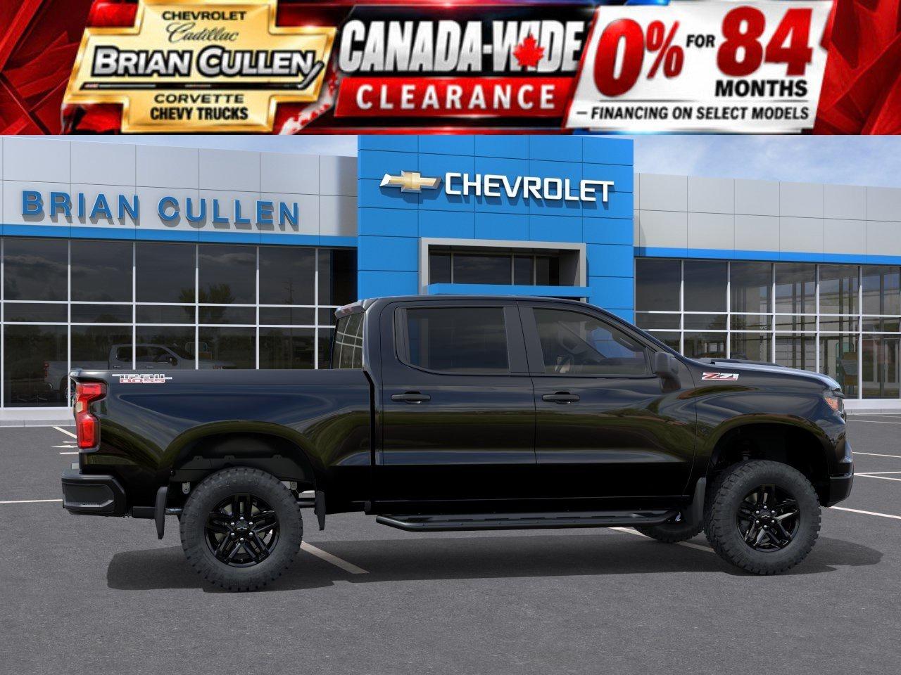 2026 Chevrolet Silverado 1500 Custom Trail Boss Crew Cab Short Box 4-Wheel Drive Custom Trail Boss Photo4