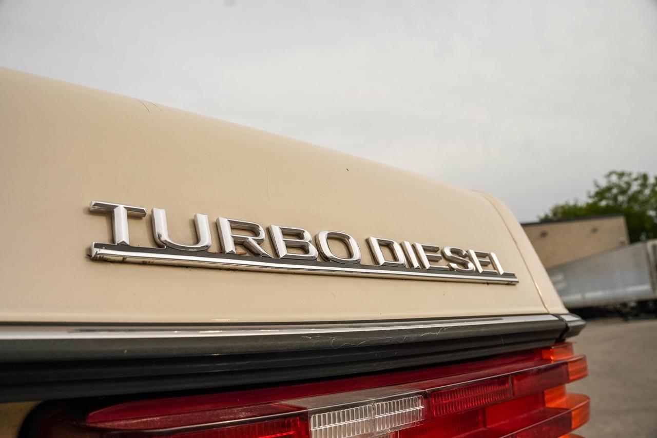 1984 Mercedes-Benz 300-Class 300 D Photo
