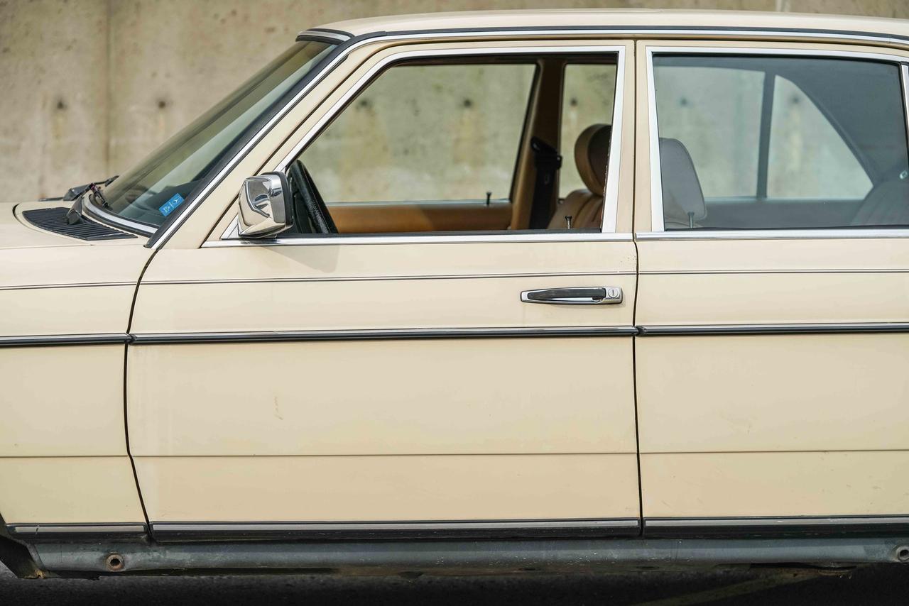 1984 Mercedes-Benz 300-Class 300 D Photo