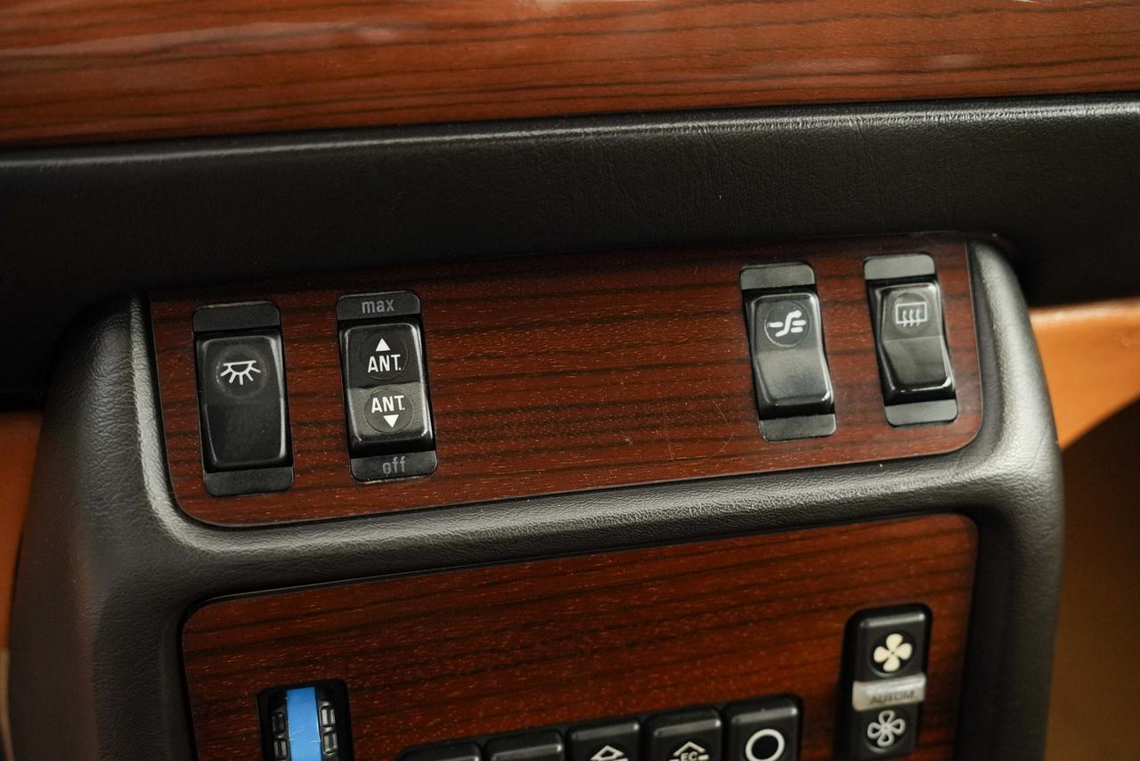 1984 Mercedes-Benz 300-Class 300 D Photo