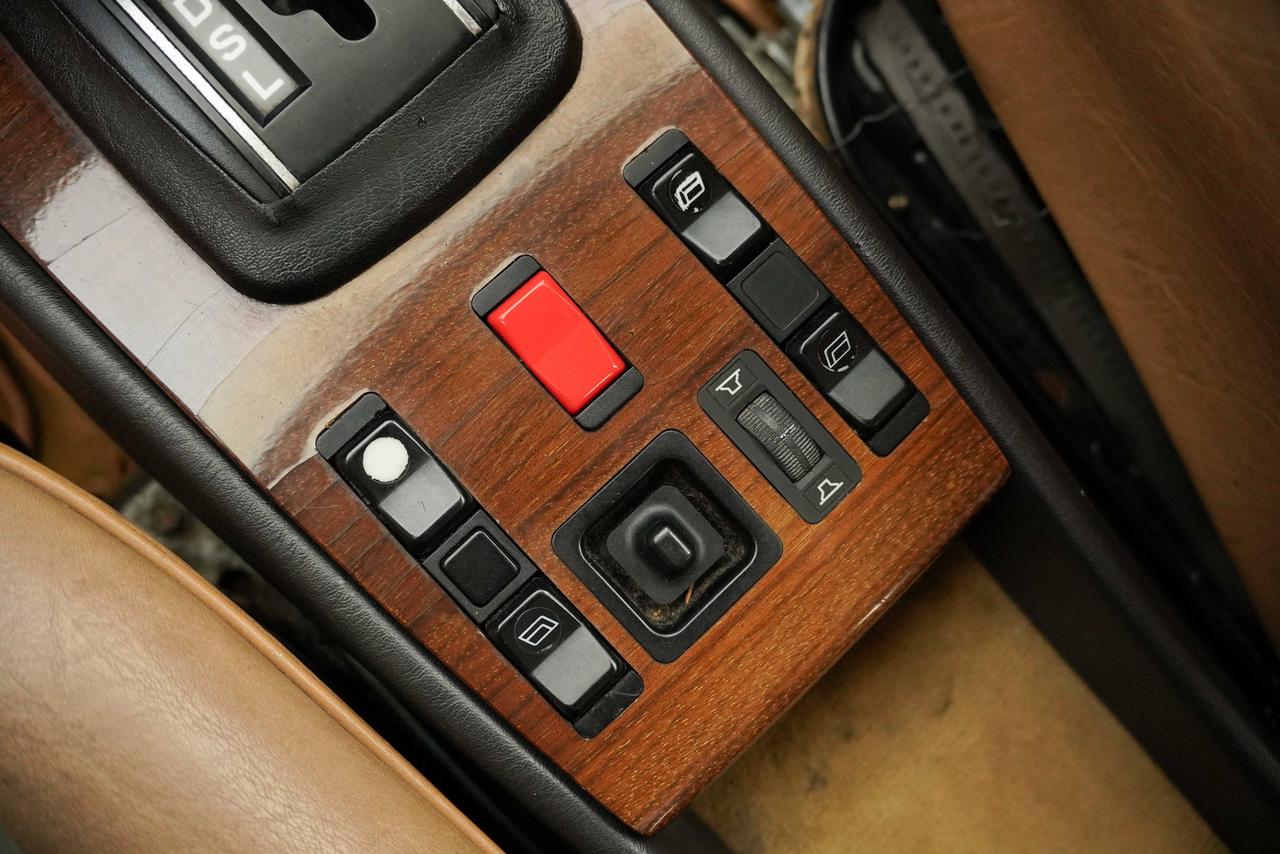 1984 Mercedes-Benz 300-Class 300 D Photo