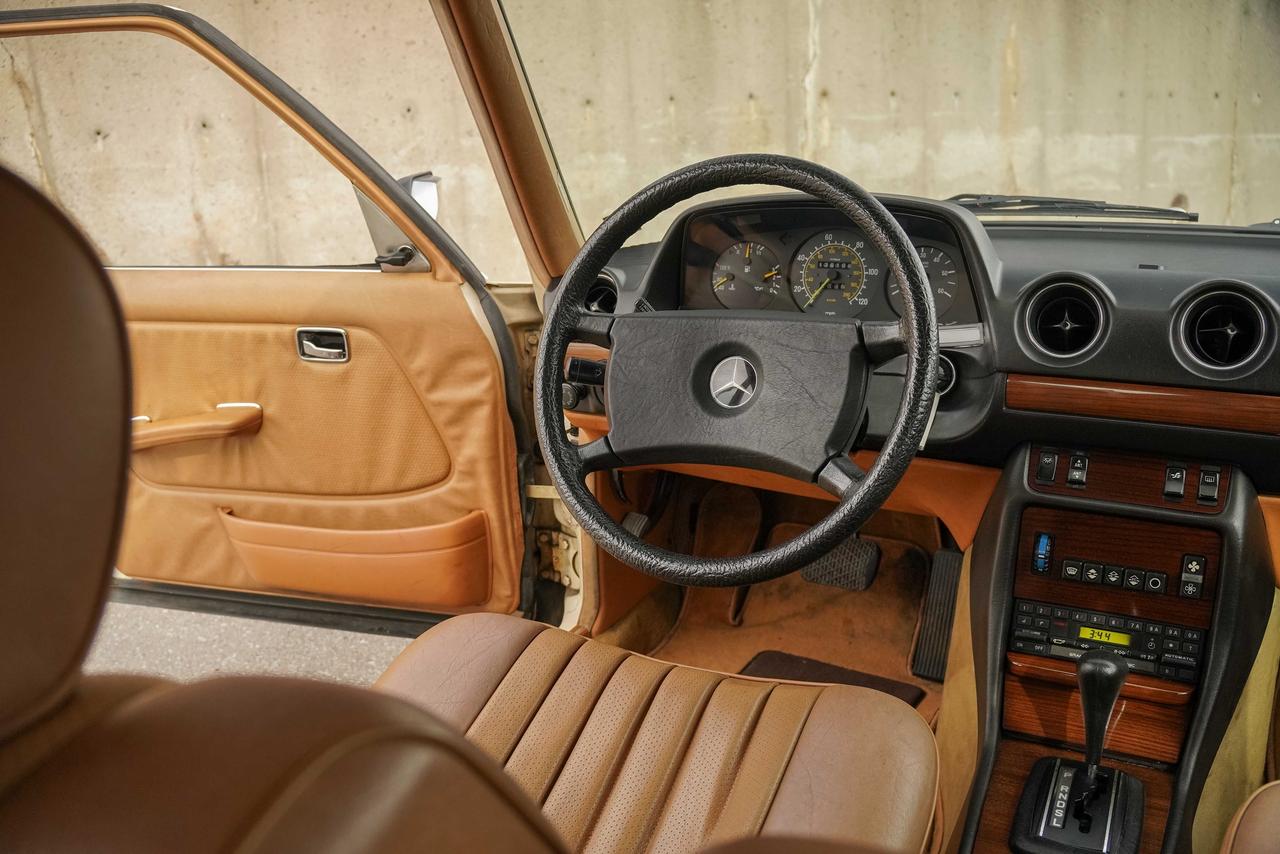 1984 Mercedes-Benz 300-Class 300 D Photo
