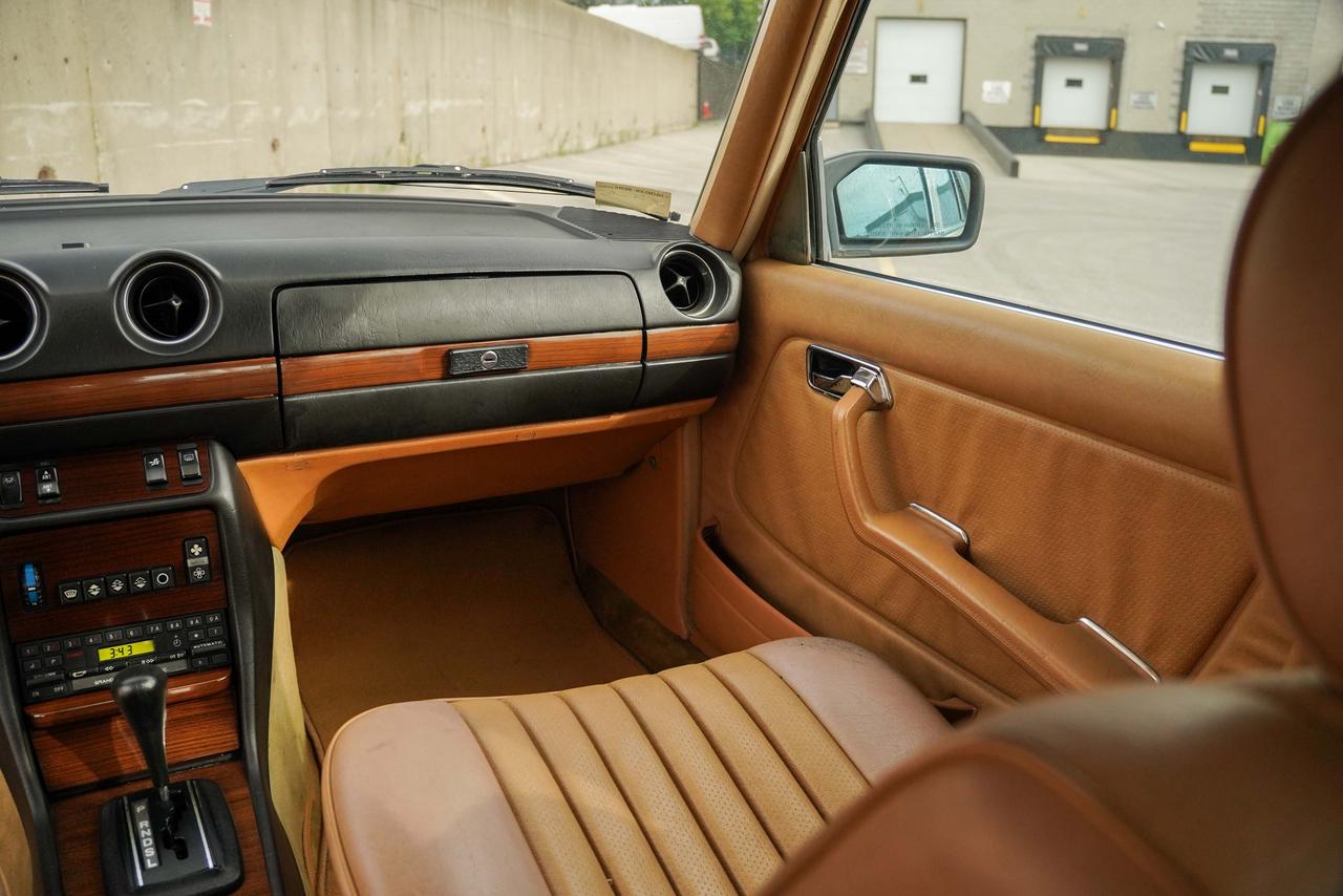 1984 Mercedes-Benz 300-Class 300 D Photo