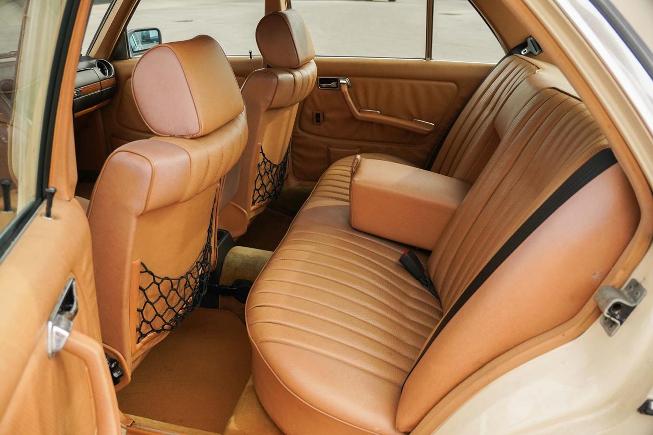 1984 Mercedes-Benz 300-Class 300 D Photo