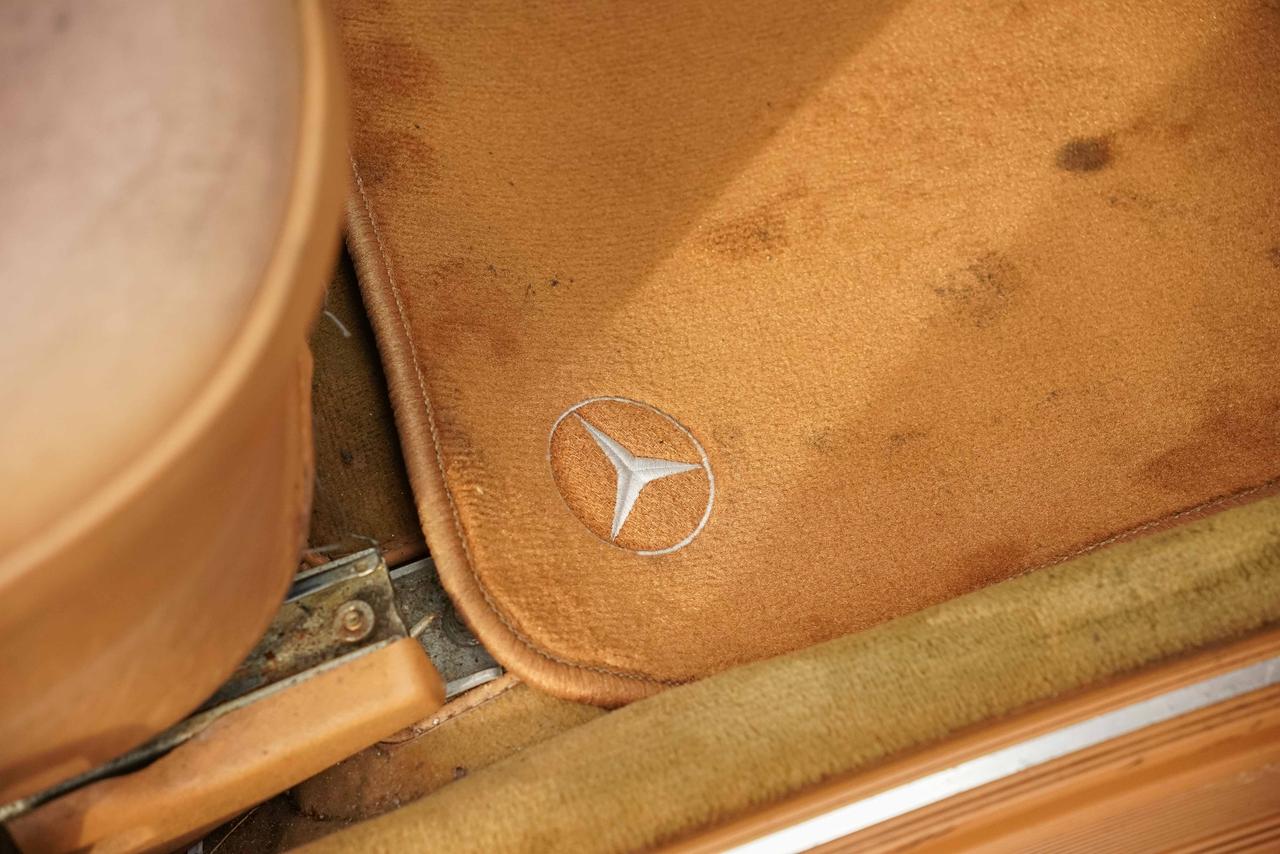 1984 Mercedes-Benz 300-Class 300 D Photo