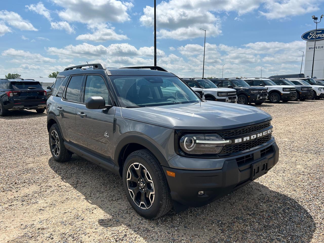 2026 Ford Bronco Sport OUTER BANKS 4x4 300A Photo2