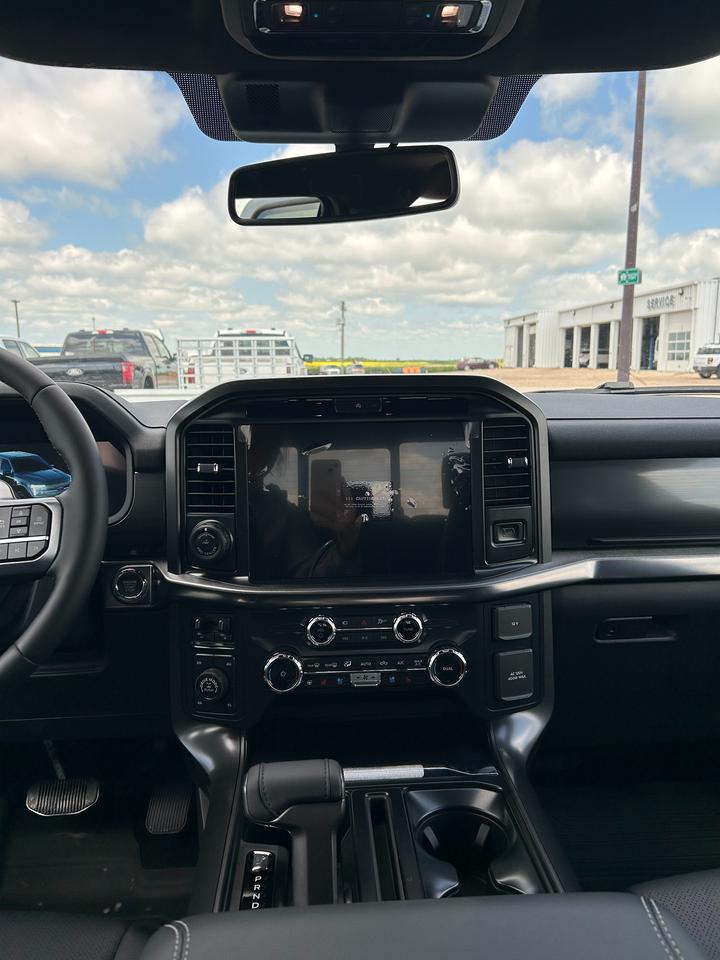 2026 Ford F-150 LARIAT 4WD SuperCrew 5.5' Box 501A Photo5