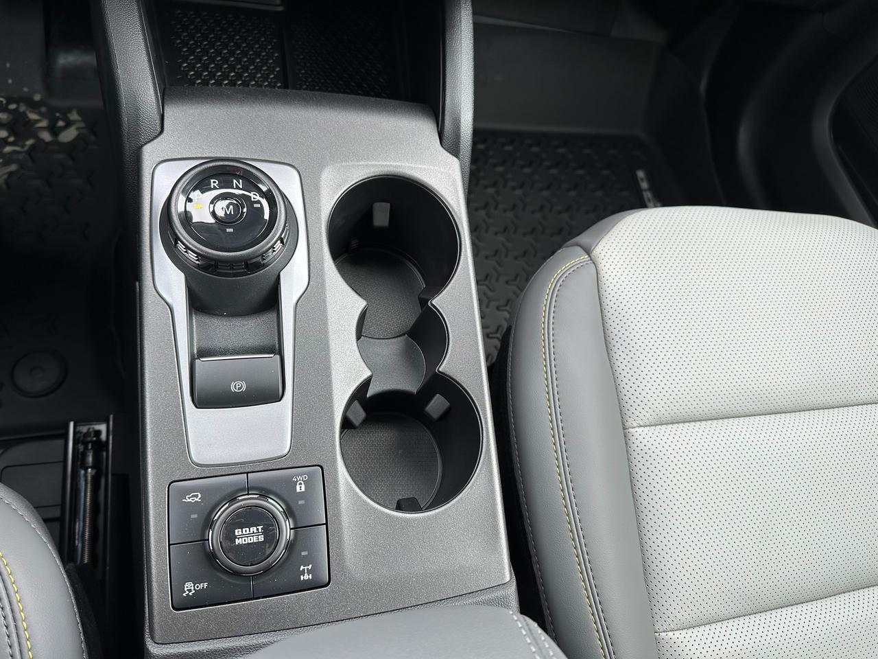 2026 Ford Bronco Sport BADLANDS 4x4 400A Photo5