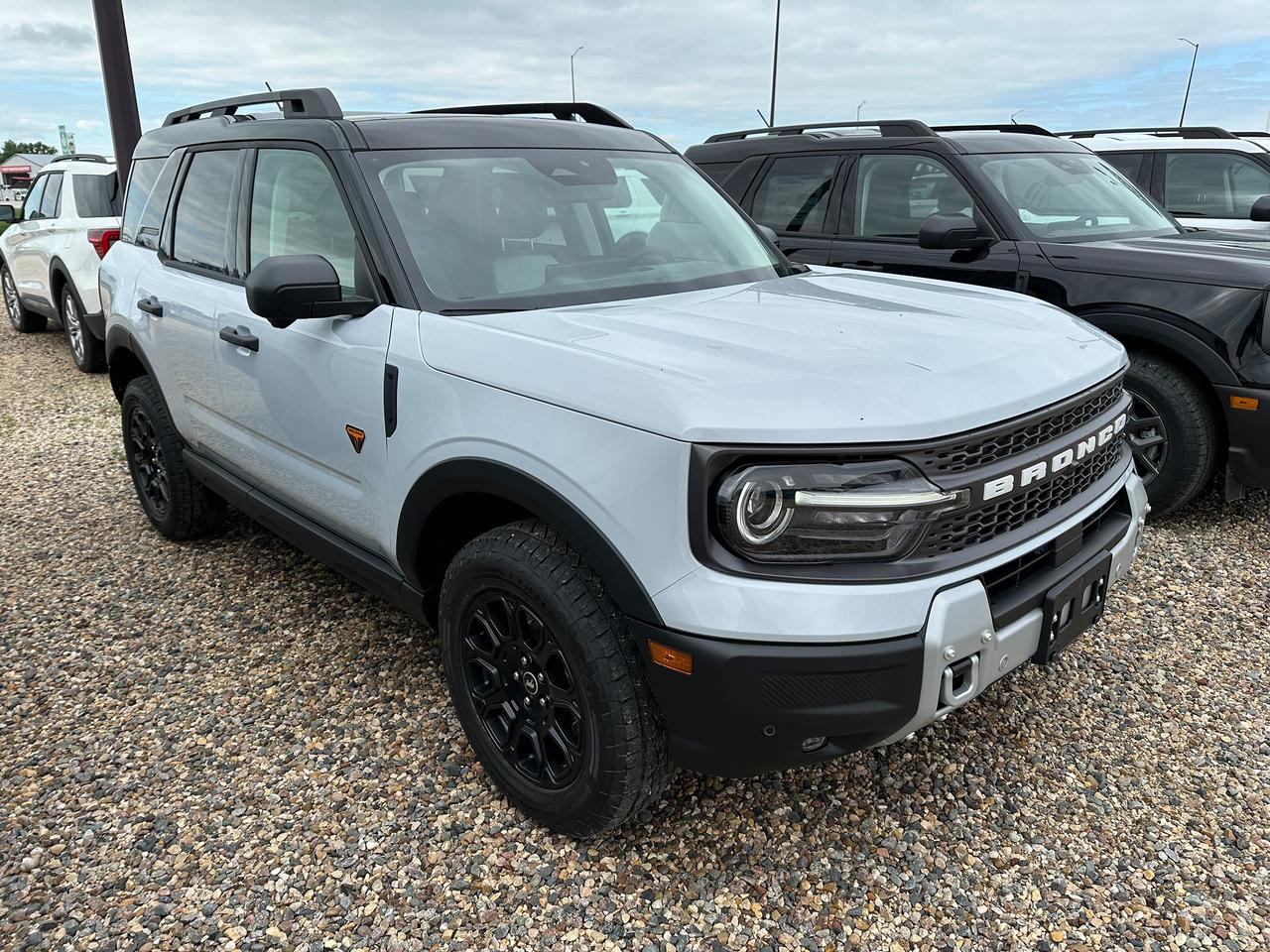 2026 Ford Bronco Sport BADLANDS 4x4 400A Photo2