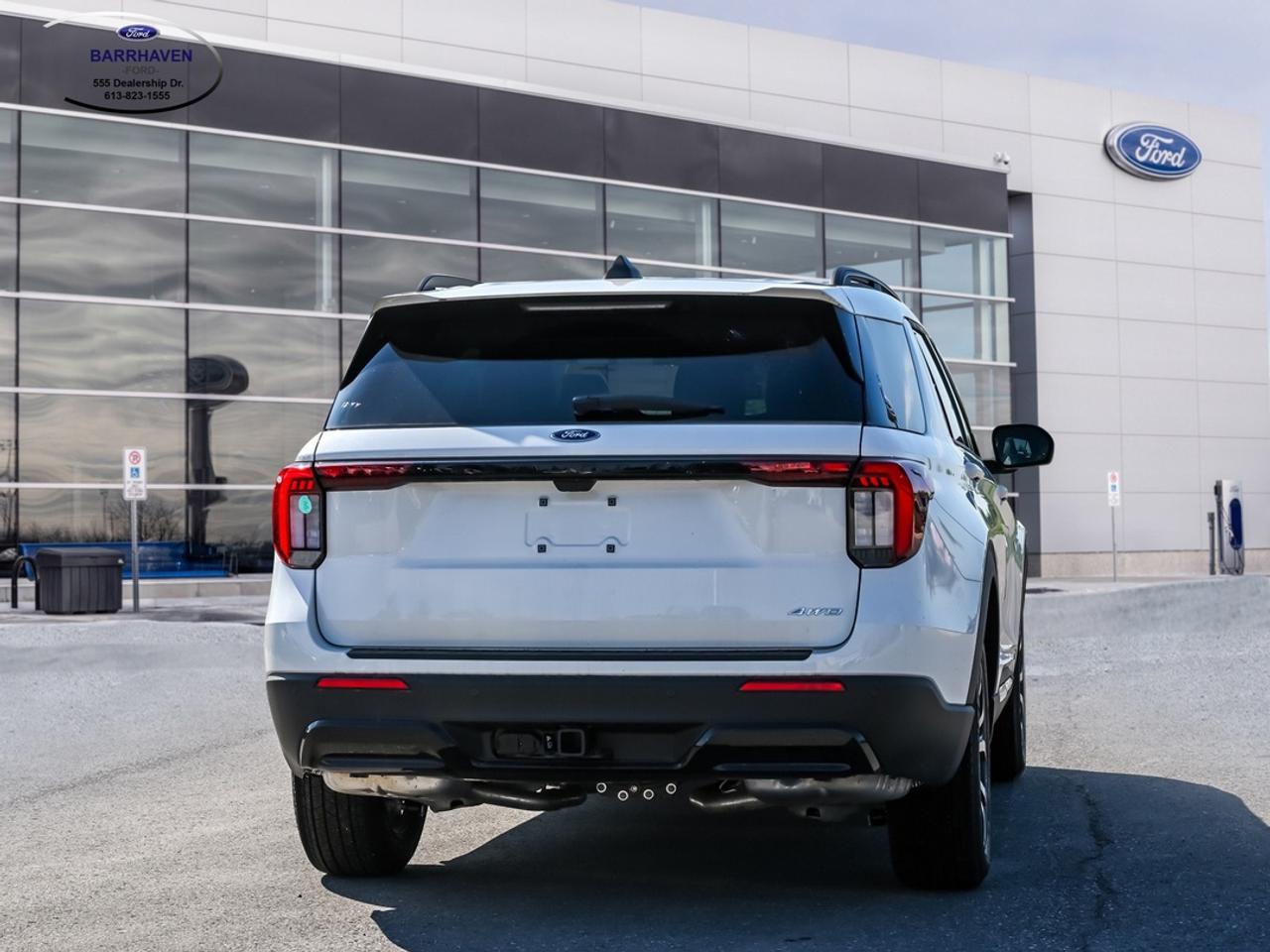 2026 Ford Explorer ST-Line Photo