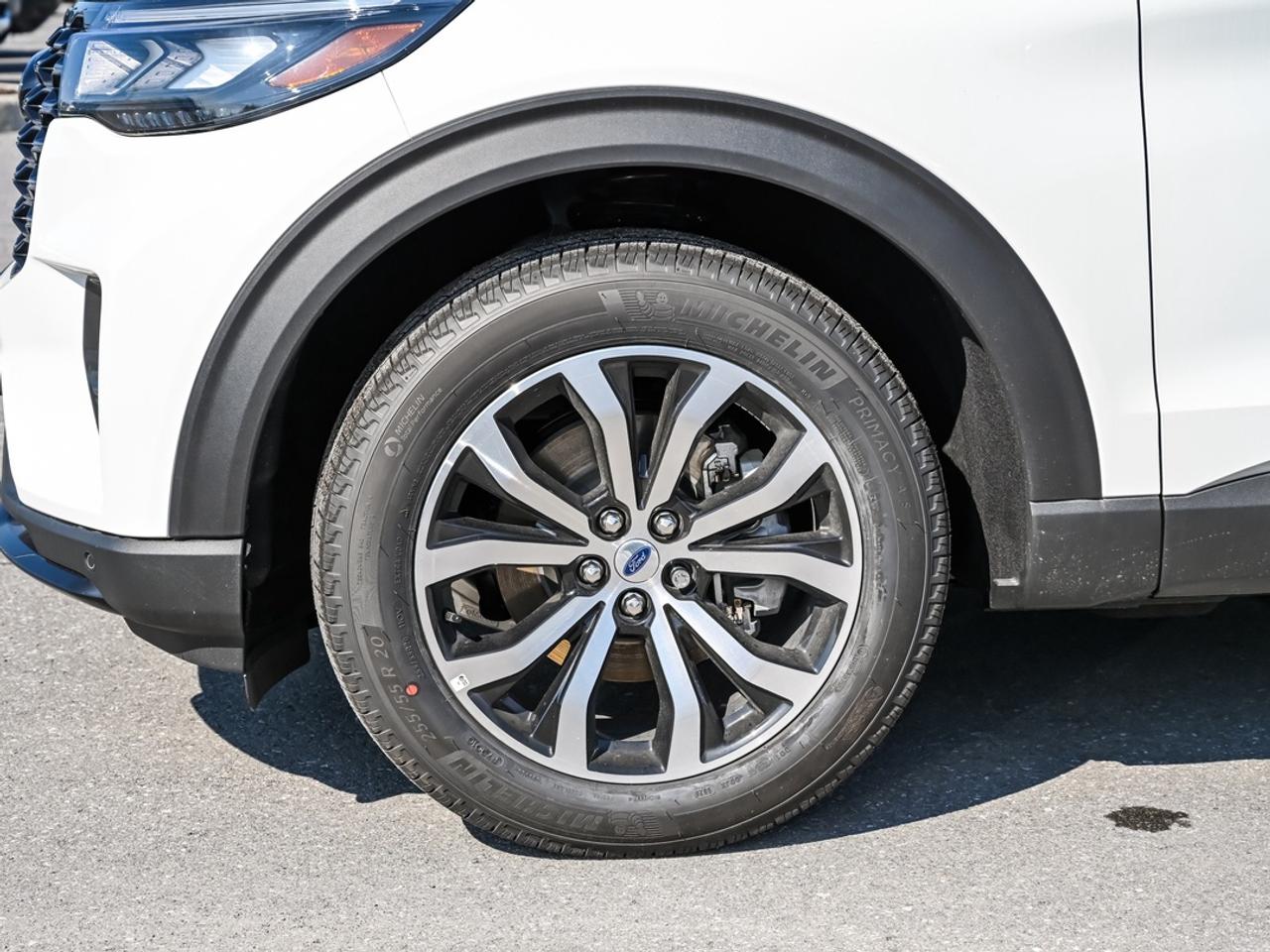 2026 Ford Explorer ST-Line Photo