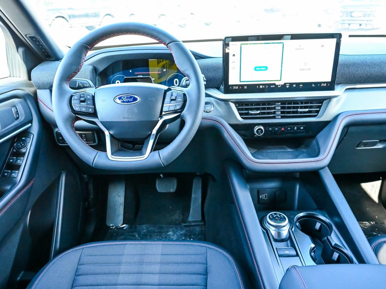 2026 Ford Explorer ST-Line Photo