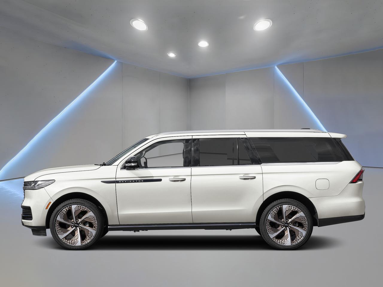 2027 Lincoln Navigator BLACK LABEL Photo