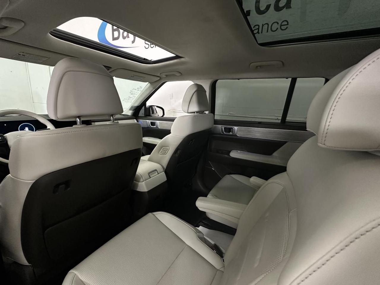 2025 Hyundai Santa Fe ULTIMATE CALLIGRAPHY AWD Photo