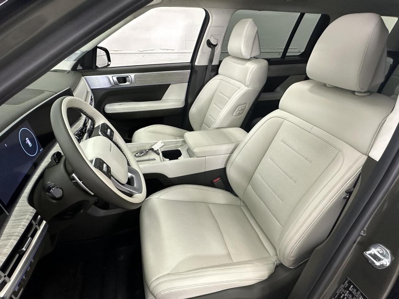 2025 Hyundai Santa Fe ULTIMATE CALLIGRAPHY AWD Photo