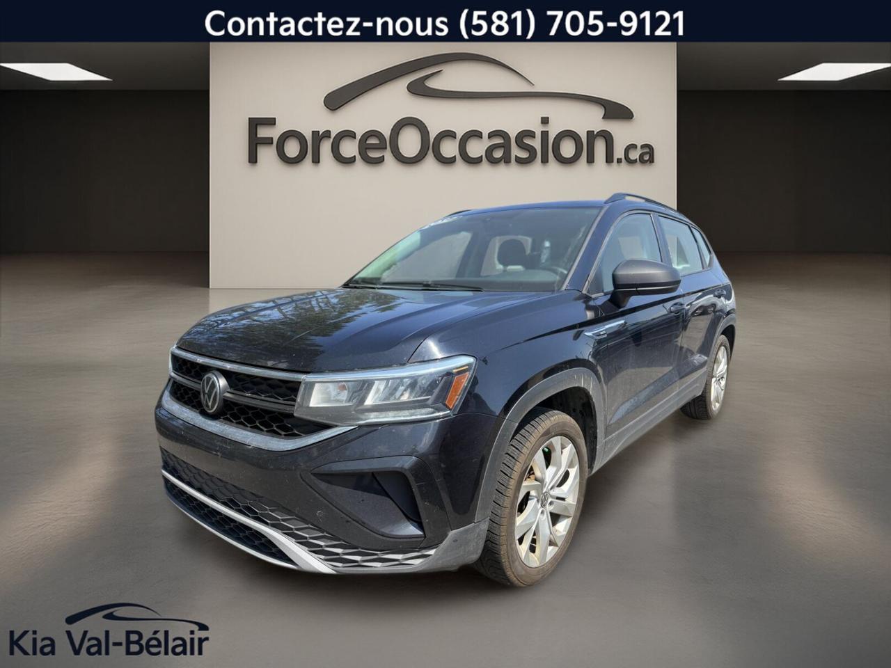 Used 2023 Volkswagen Taos TRENDLINE * 4MOTION * CAMÉRA * CARPLAY * SIÈGES CHAUFF * for sale in Québec, QC