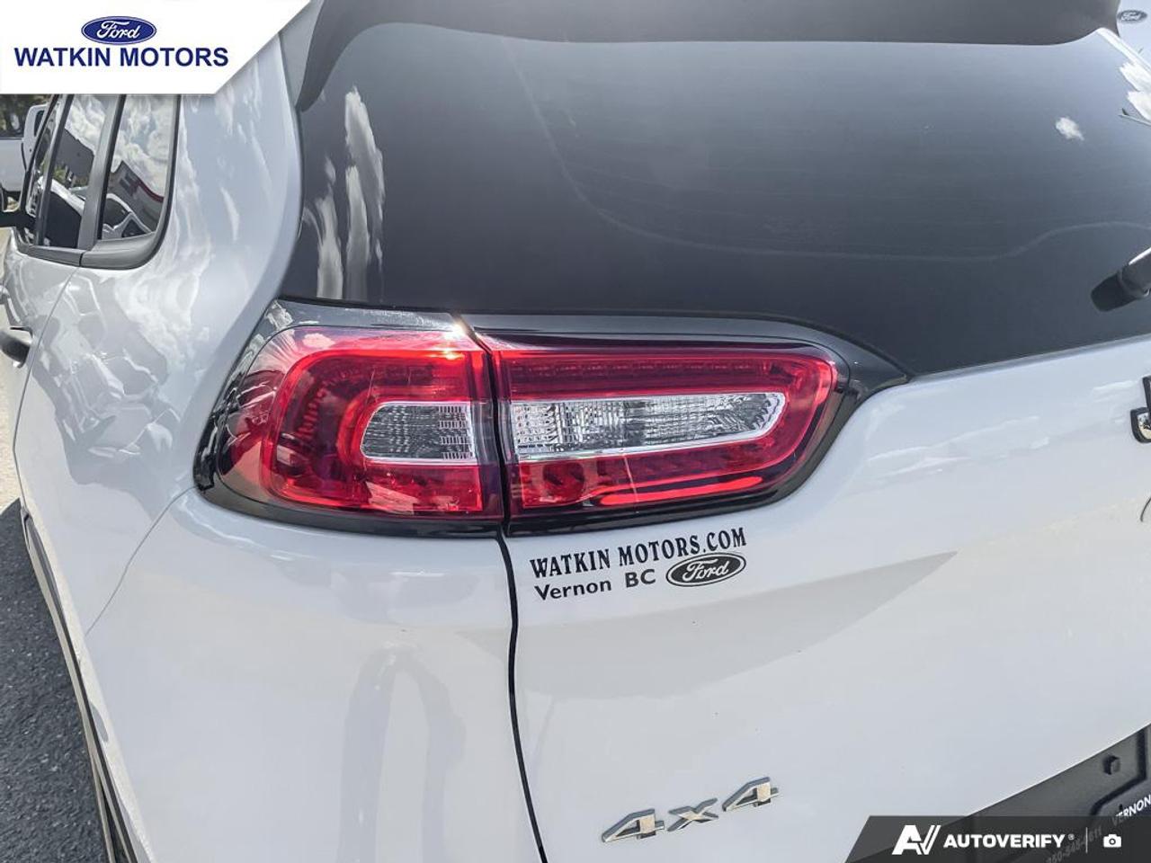 2014 Jeep Cherokee SPORT 4WD Photo13