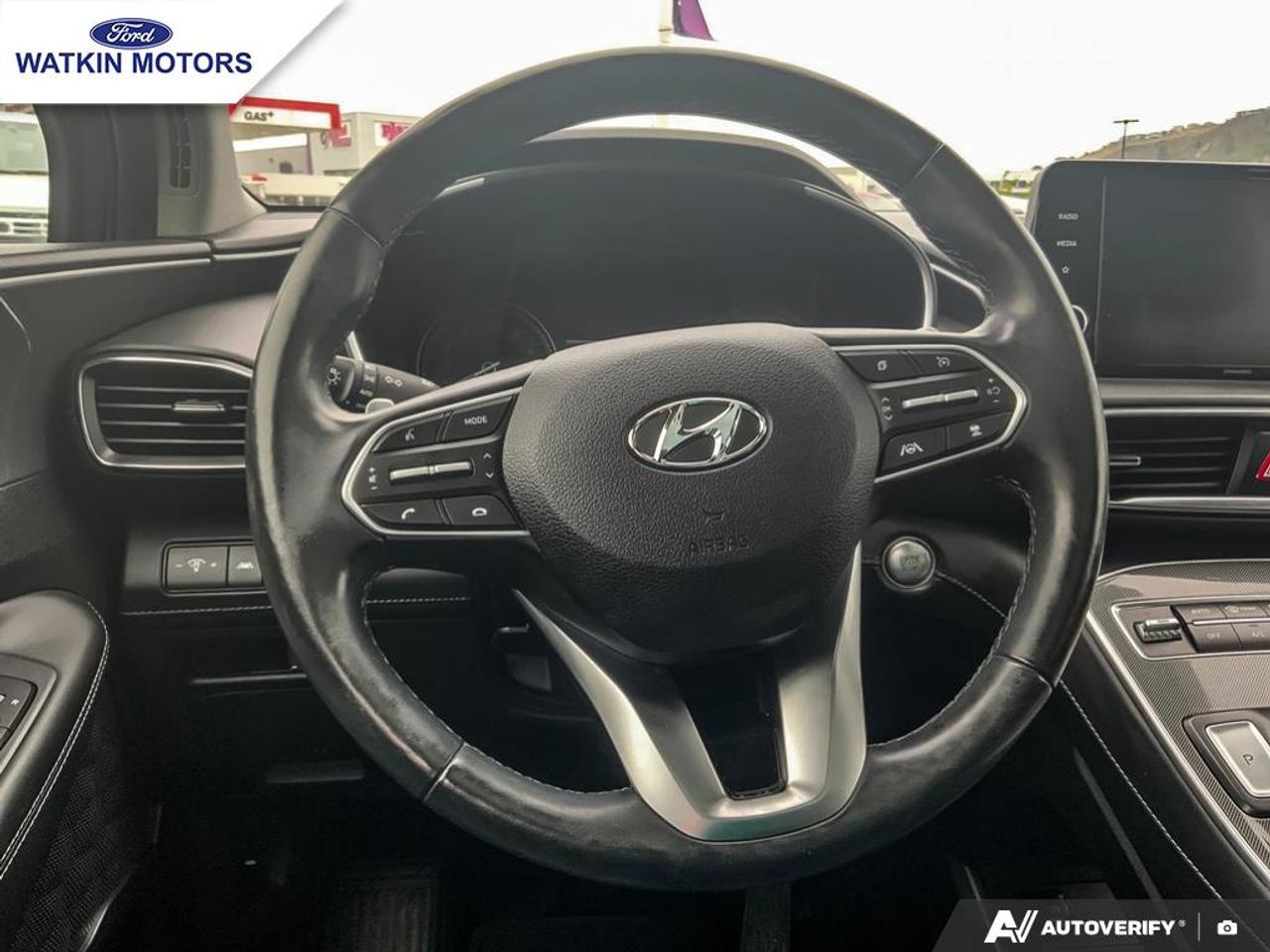2022 Hyundai Santa Fe SEL Photo16