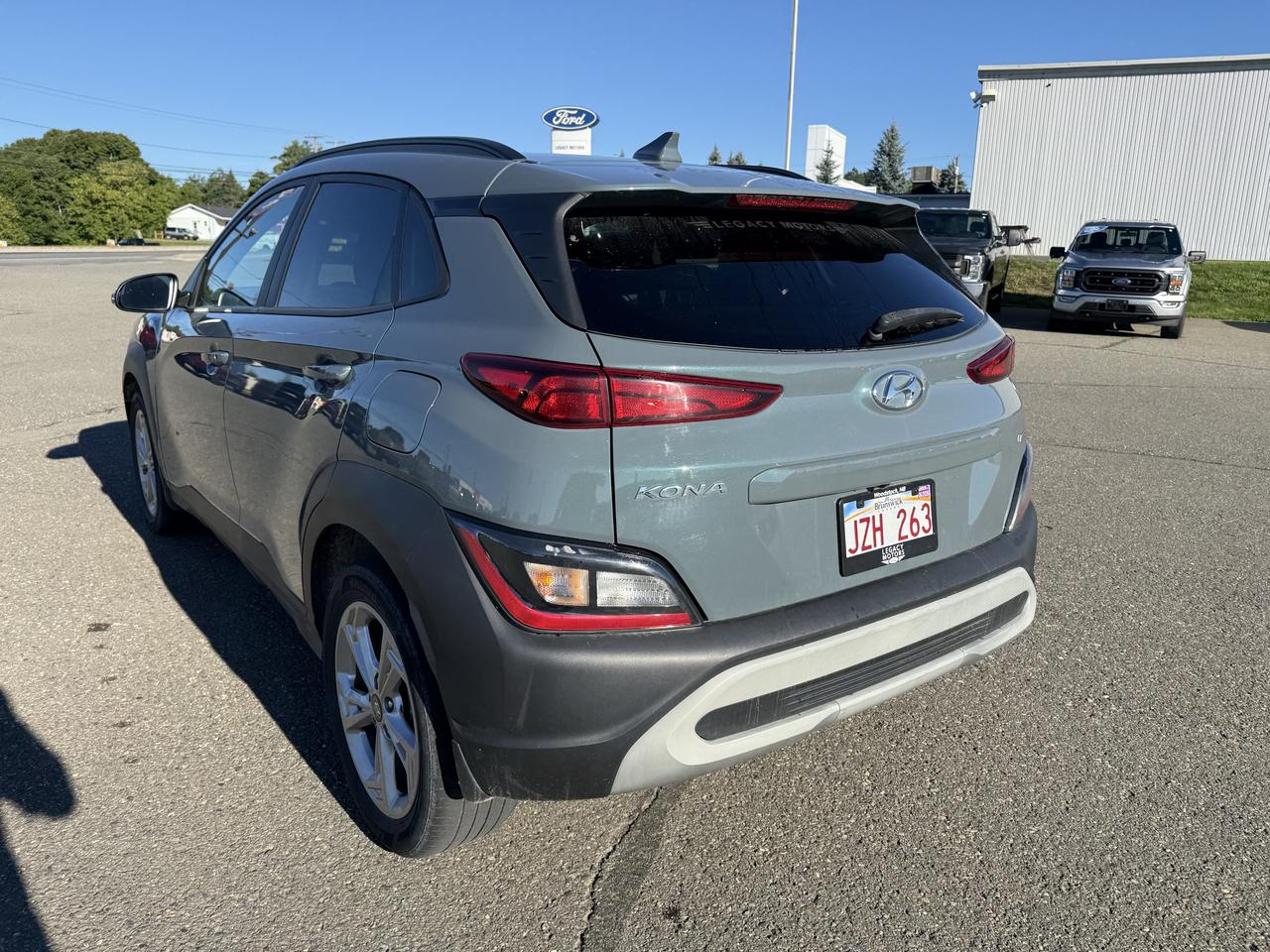 2022 Hyundai KONA SEL/SE Photo3