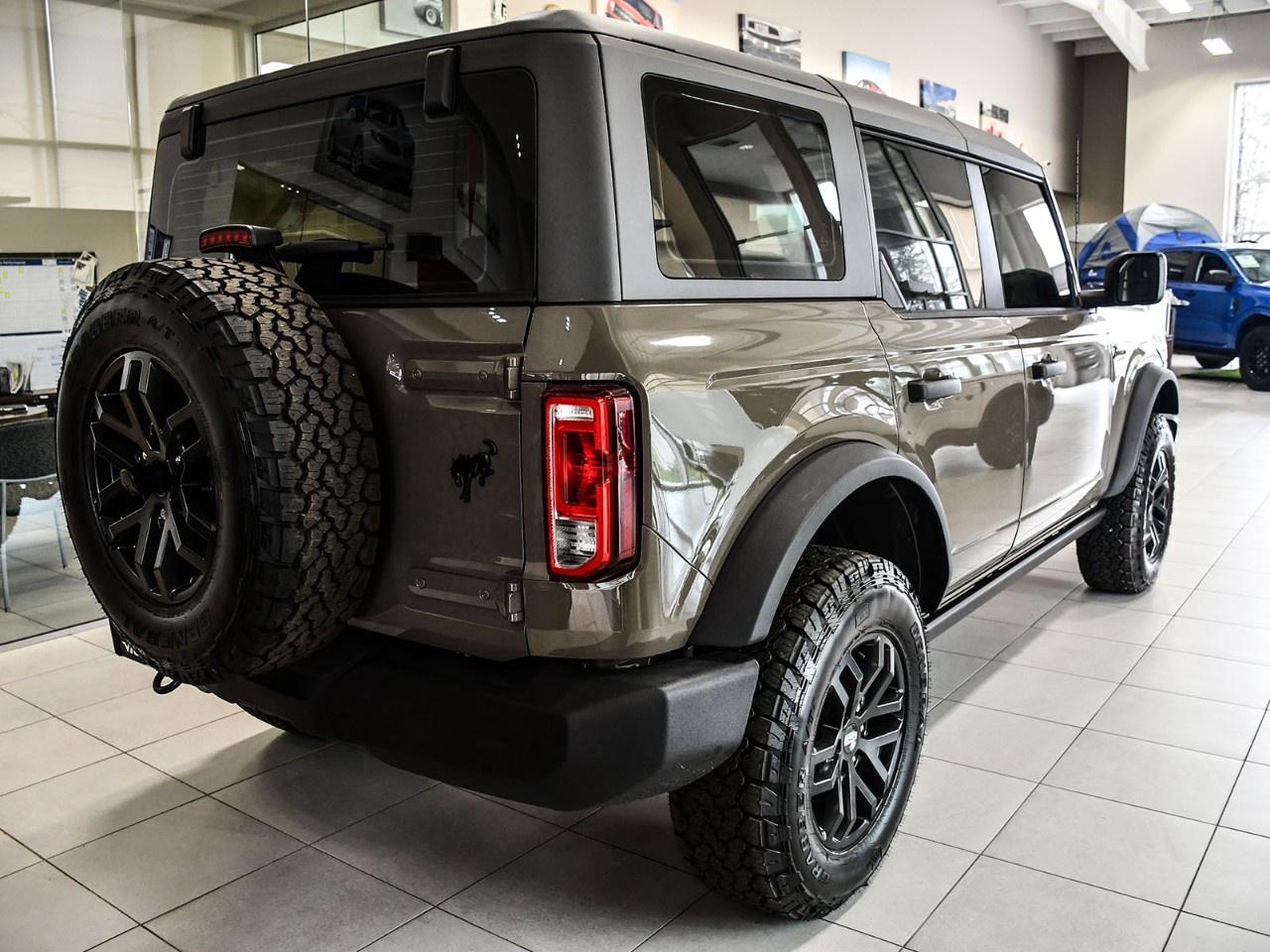 2026 Ford Bronco Base 4 Door 4x4 Photo