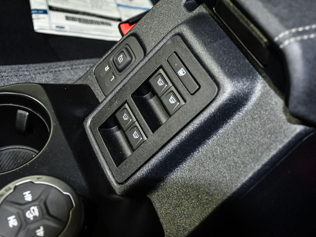 2026 Ford Bronco Base 4 Door 4x4 Photo