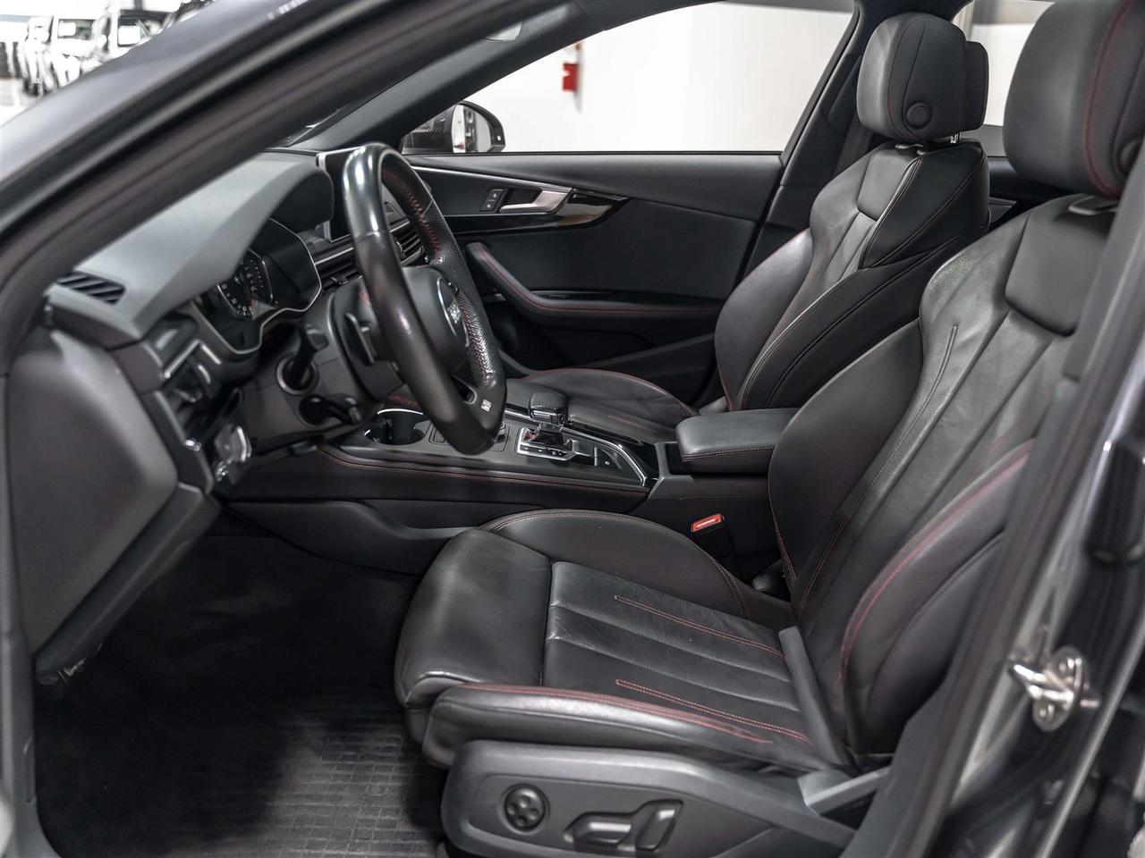 2019 Audi A4 Progressiv|S-Line|Black OpticsPkg|Carbon Fiber Mirrors Photo