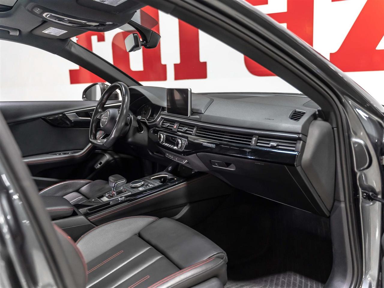 2019 Audi A4 Progressiv|S-Line|Black OpticsPkg|Carbon Fiber Mirrors Photo