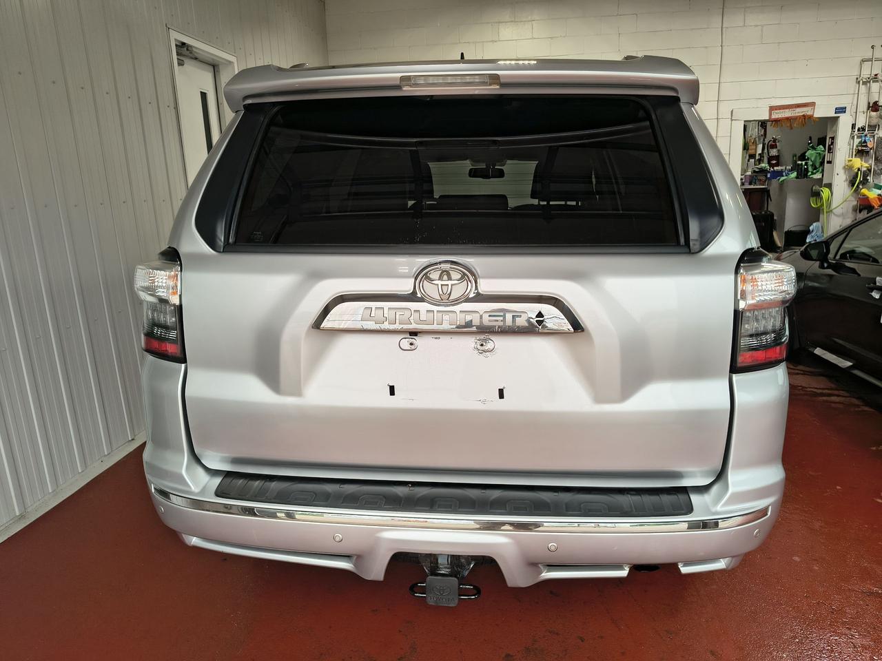 2018 Toyota 4Runner Limited Photo0