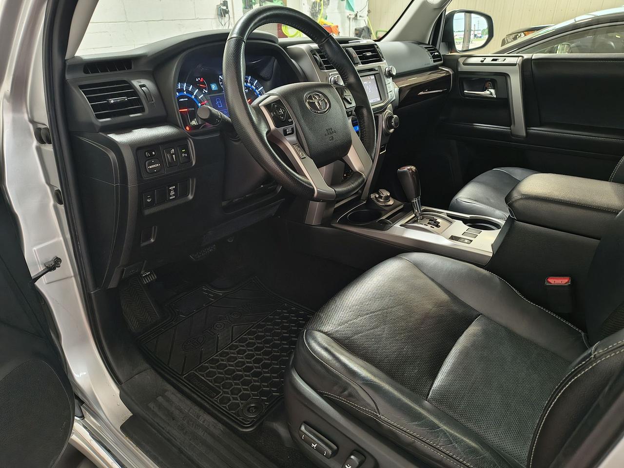 2018 Toyota 4Runner Limited Photo0