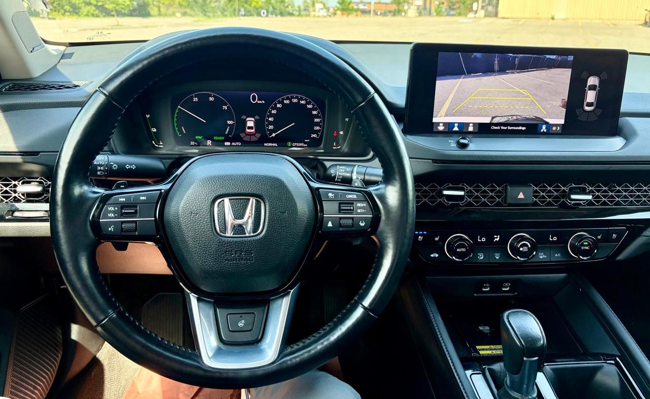 2023 Honda Accord Touring Photo