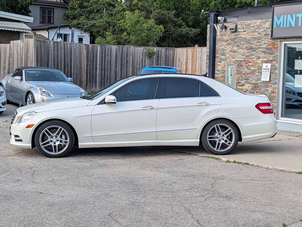 2012 Mercedes-Benz E-Class Clean CarFax   20 Service Records   High Optioned Photo