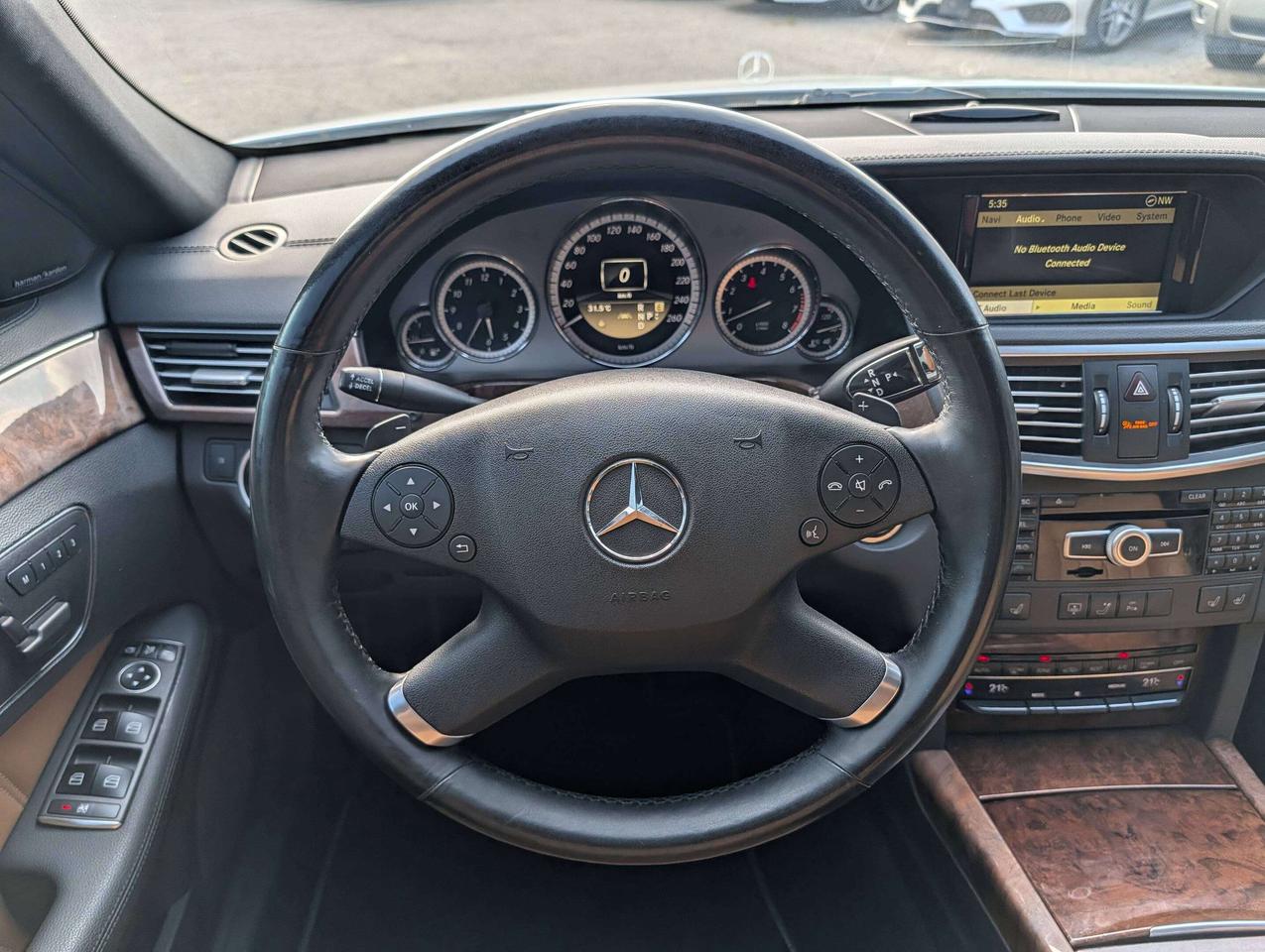 2012 Mercedes-Benz E-Class Clean CarFax   20 Service Records   High Optioned Photo
