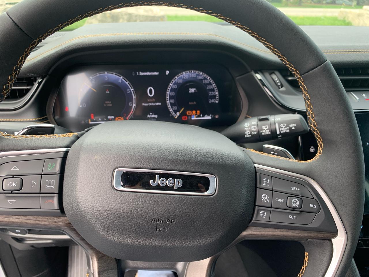 2026 Jeep Grand Cherokee L Base 4dr 4x4 Photo