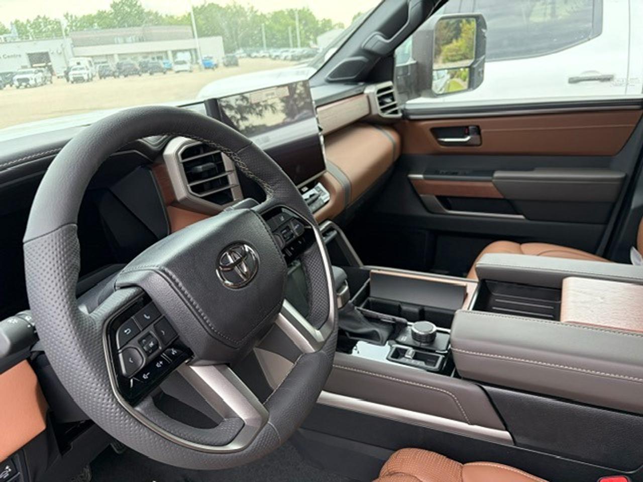 2026 Toyota Tundra Hybrid HYBRID 1794 PLATINUM CREWMAX ADVANCE PACKAGE Photo4