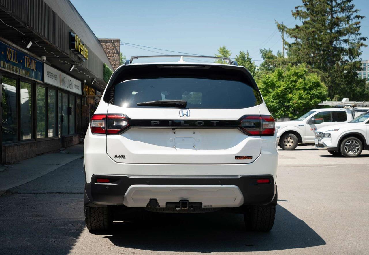 2025 Honda Pilot TrailSport AWD Photo4