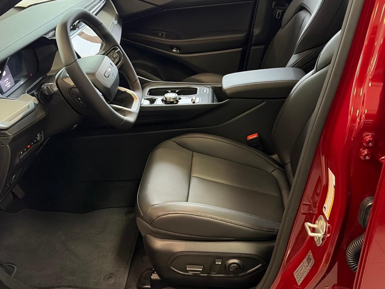 2026 Jeep Cherokee  Photo3