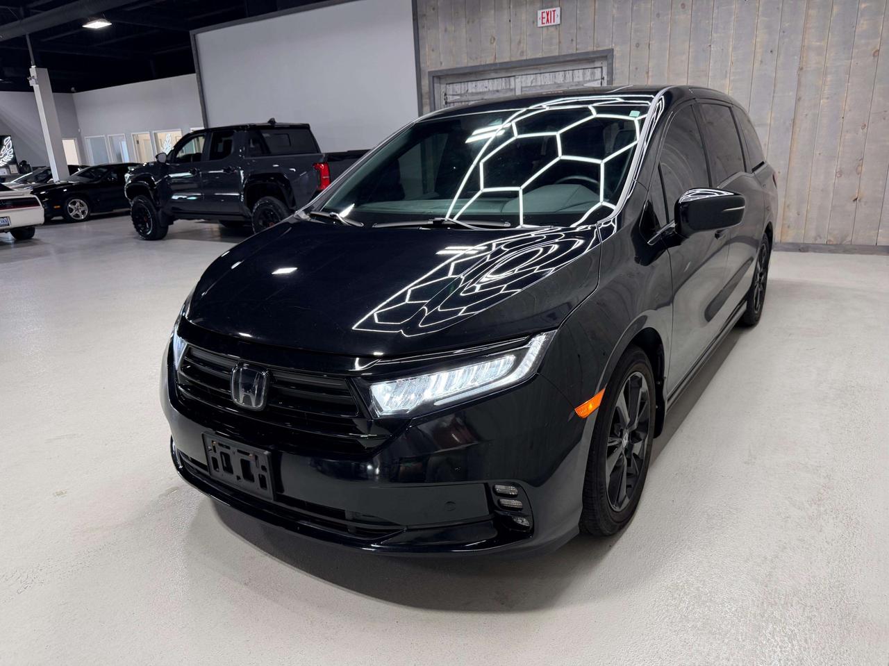 2024 Honda Odyssey BLACK EDITION NO ACCIDENTS Photo