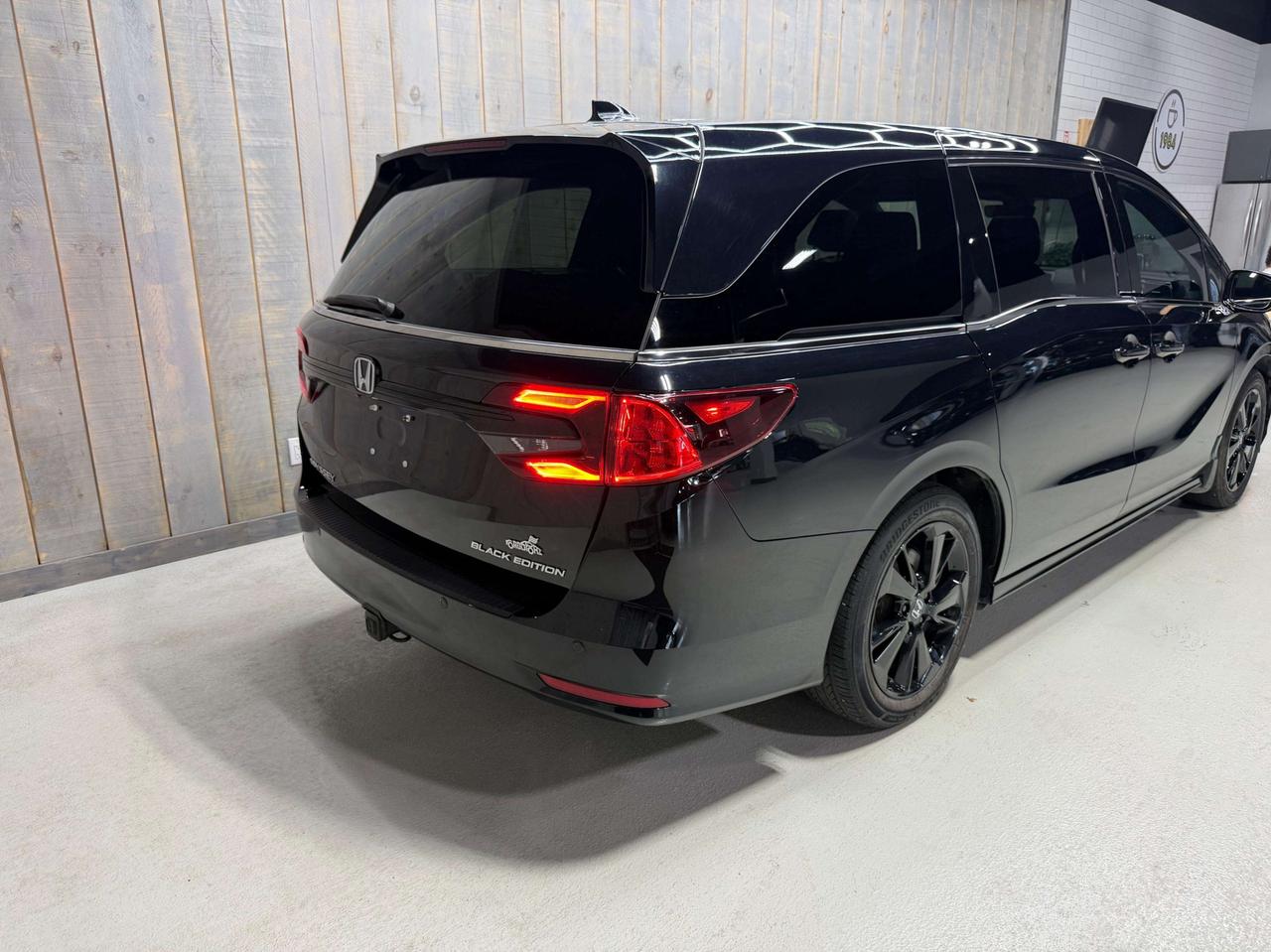 2024 Honda Odyssey BLACK EDITION NO ACCIDENTS Photo