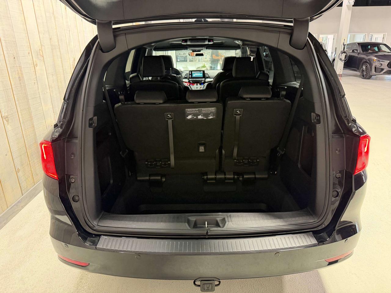 2024 Honda Odyssey BLACK EDITION NO ACCIDENTS Photo