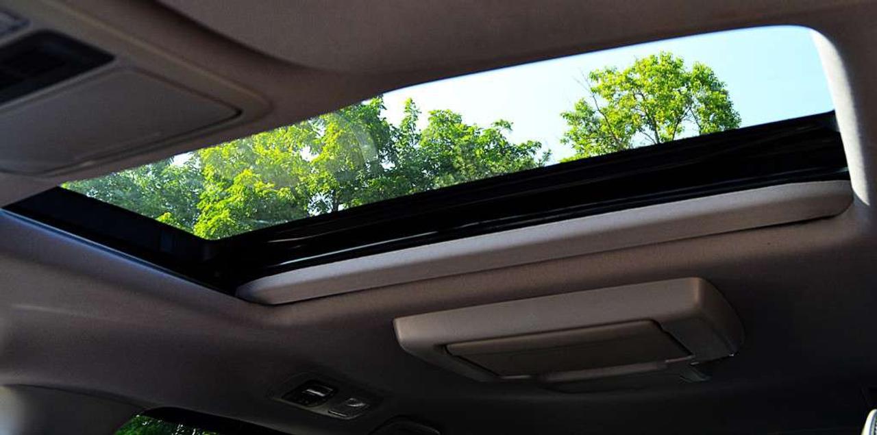 2023 Honda Odyssey Touring Passenger Van Automatic Photo