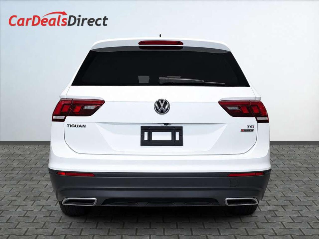 2018 Volkswagen Tiguan Trendline 4MOTION   Panoramic Sunroof   Blind Spot Assist   Clean CARFAX Photo