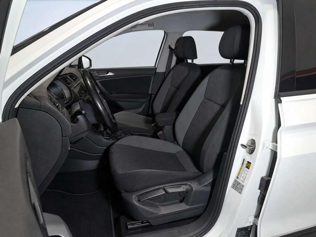 2018 Volkswagen Tiguan Trendline 4MOTION   Panoramic Sunroof   Blind Spot Assist   Clean CARFAX Photo