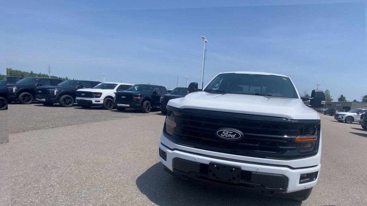 2026 Ford F-150 XLT Photo2
