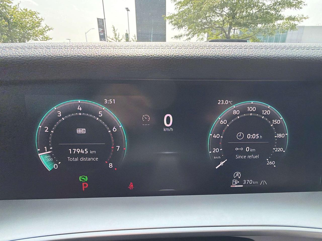 2025 Volkswagen Tiguan 4Motion Photo