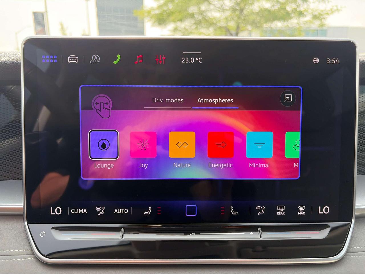 2025 Volkswagen Tiguan 4Motion Photo