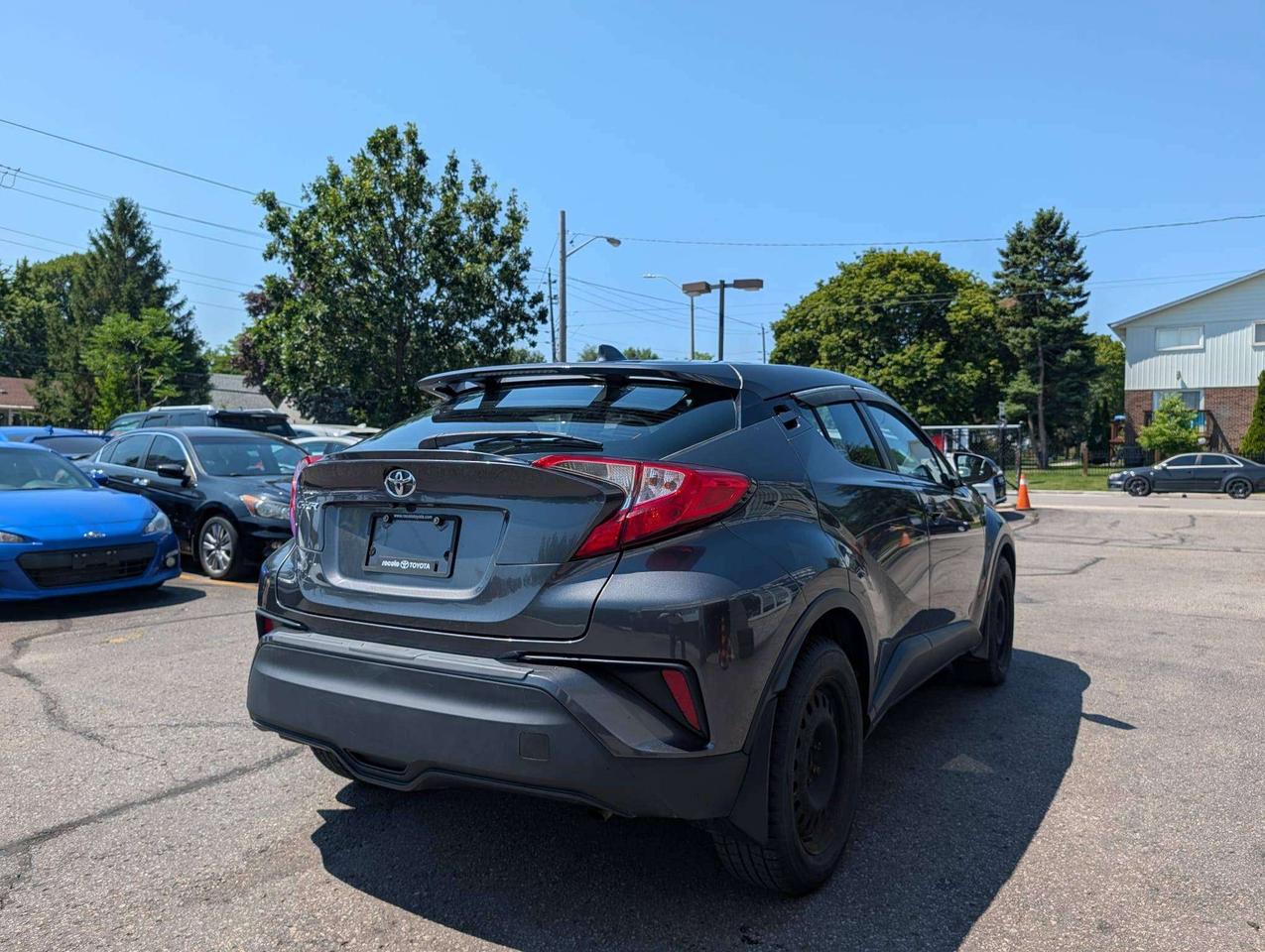 2019 Toyota C-HR XLE  Toyota Dealer Serviced  Low Kms Photo