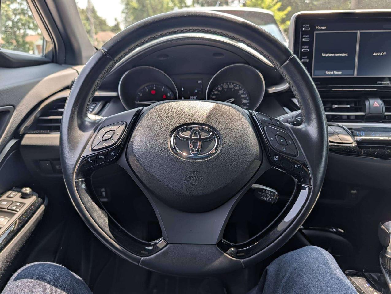 2019 Toyota C-HR XLE  Toyota Dealer Serviced  Low Kms Photo